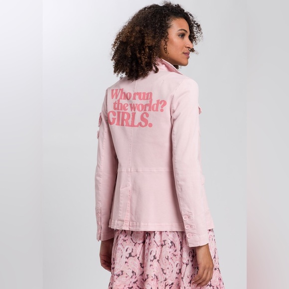 Marc Aurel Jackets & Blazers - Marc Aurel ‘Who Run The World? Girls.’ pink lightweight blazer jacket